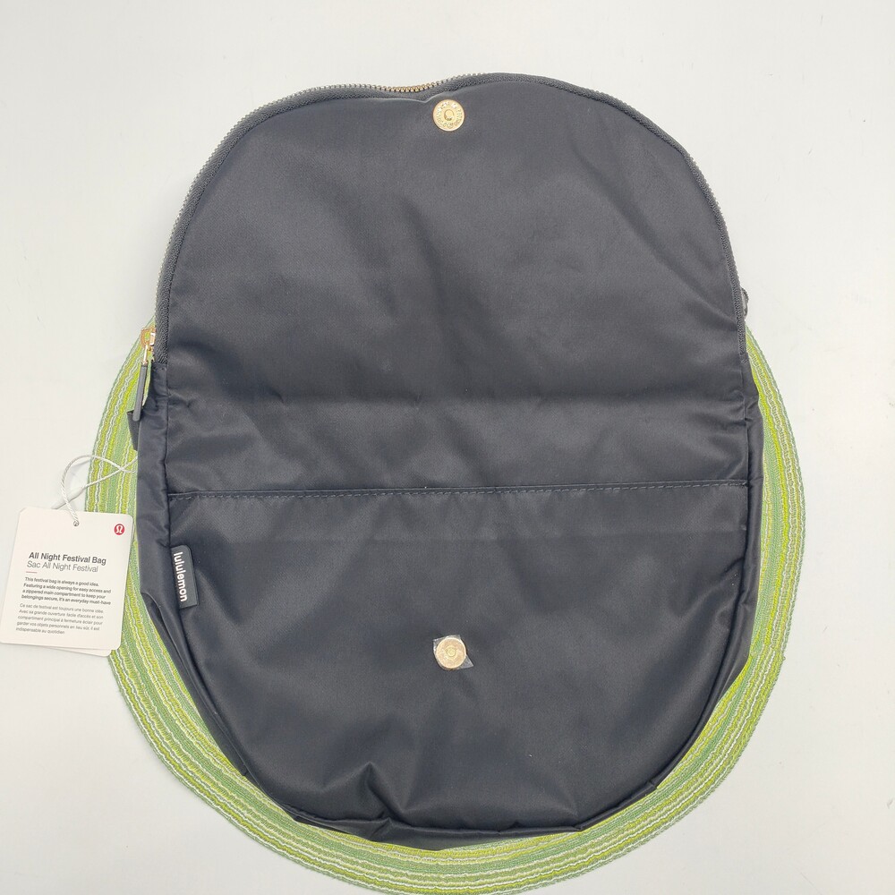 Lululemon Festival Bag 5L • Black/Gold • New - Picture 4 of 8